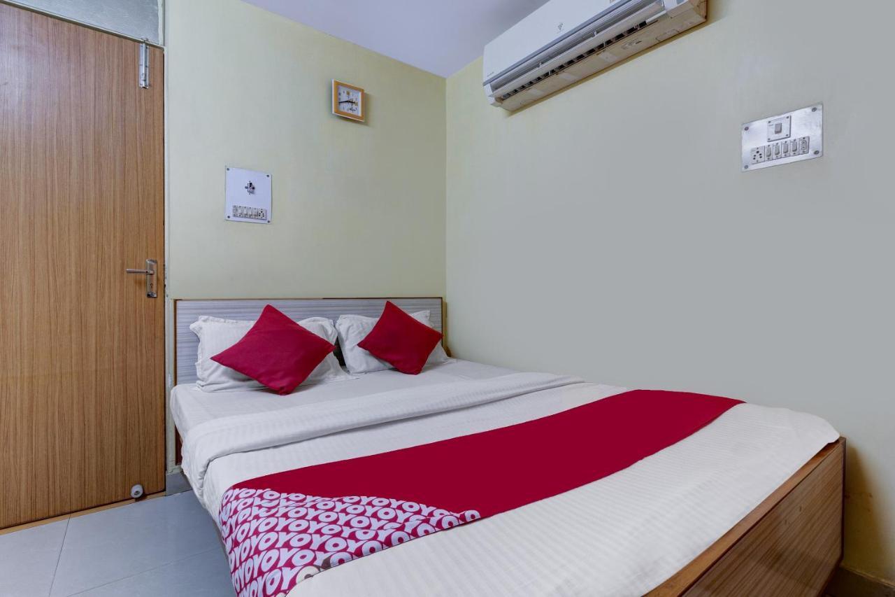ג'משדפור Oyo Hotel Satguru מראה חיצוני תמונה
