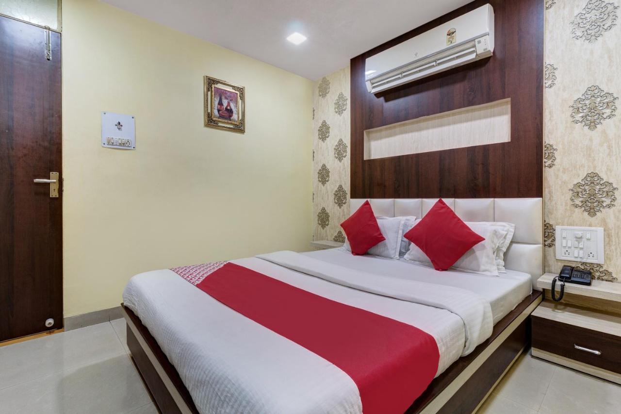 ג'משדפור Oyo Hotel Satguru מראה חיצוני תמונה